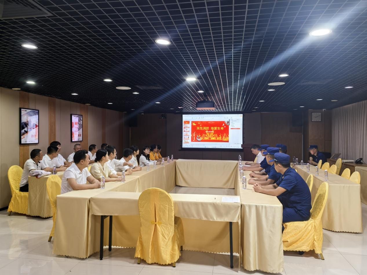 筑牢安全防线 共建平安尊龙凯时